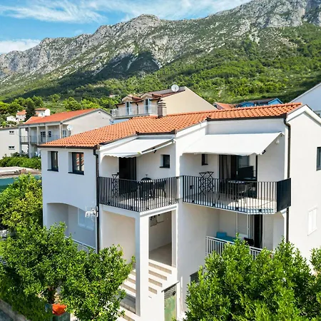 Apartment Fly Up Mediterranean *