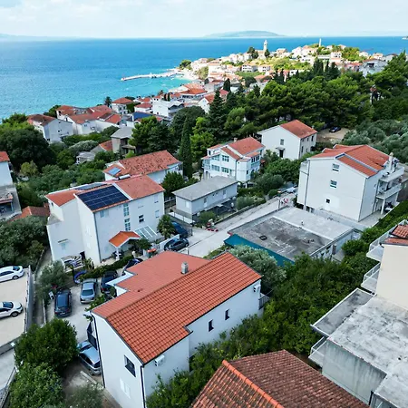 Apartment Fly Up Mediterranean Gradac (Split-Dalmatia)