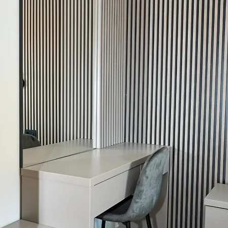 Fly Up Mediterranean Apartment Gradac (Split-Dalmatia)