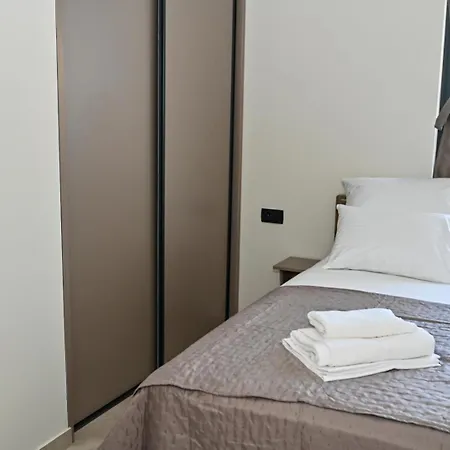 Apartment Fly Up Mediterranean *