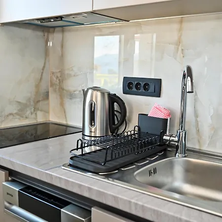 Fly Up Mediterranean * Gradac (Split-Dalmatia)