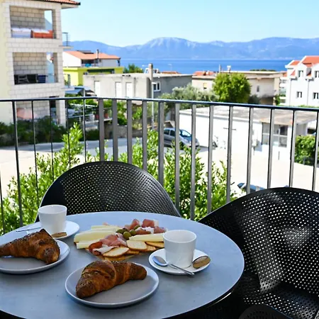 Fly Up Mediterranean Gradac (Split-Dalmatia)
