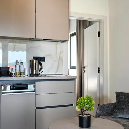 Fly Up Mediterranean Apartman