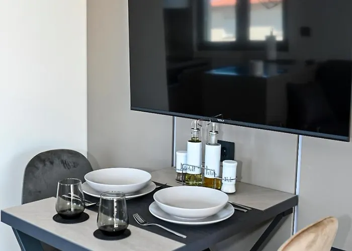 Fly Up Mediterranean Appartement