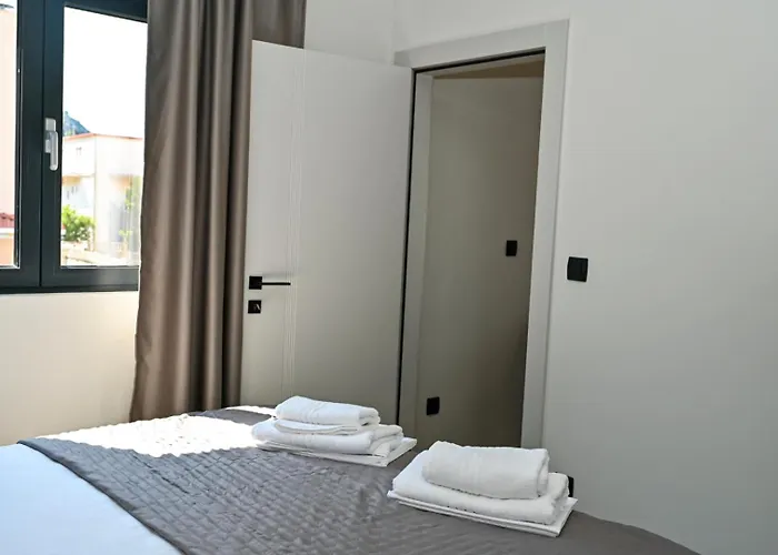 Fly Up Mediterranean Appartement *